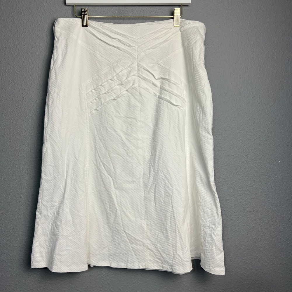 D Studio White‎ Textured Skirt Ruched Front Detail Size 14 Lined Office Casual